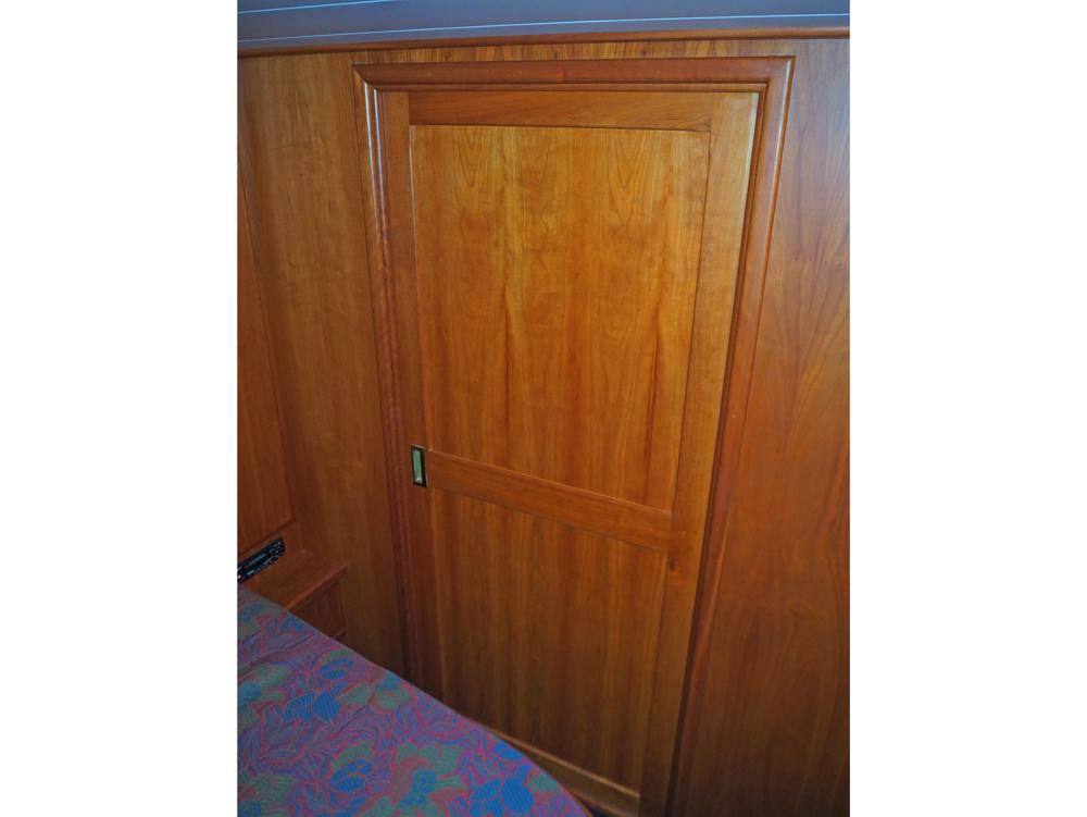 Aft cabin, Accommodation